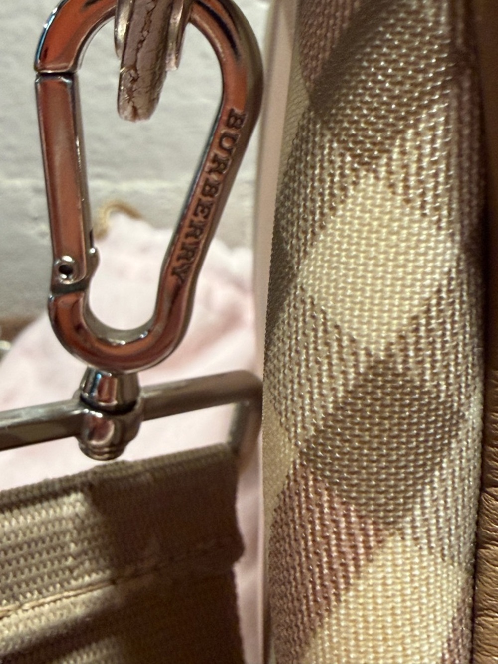 Burberry Nova Lola - Tan and light pink - Picture 8 of 13